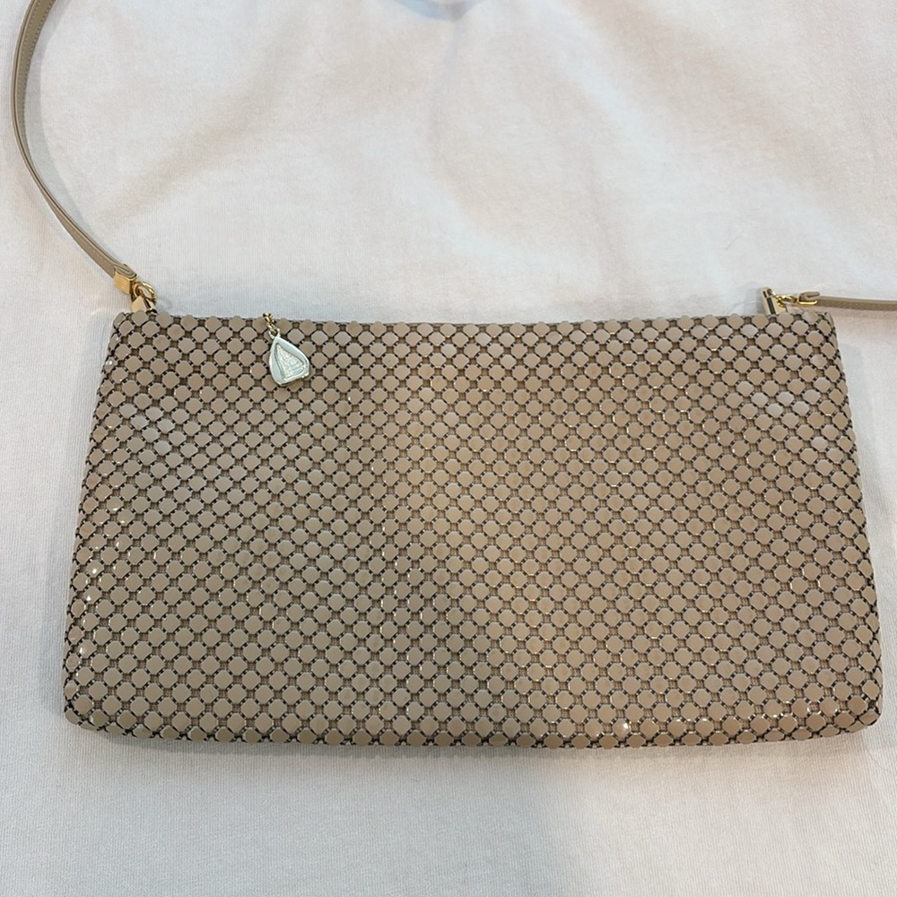 Whiting and Davis beige mesh zip closure convertible crossbody bag - Picture 3 of 14